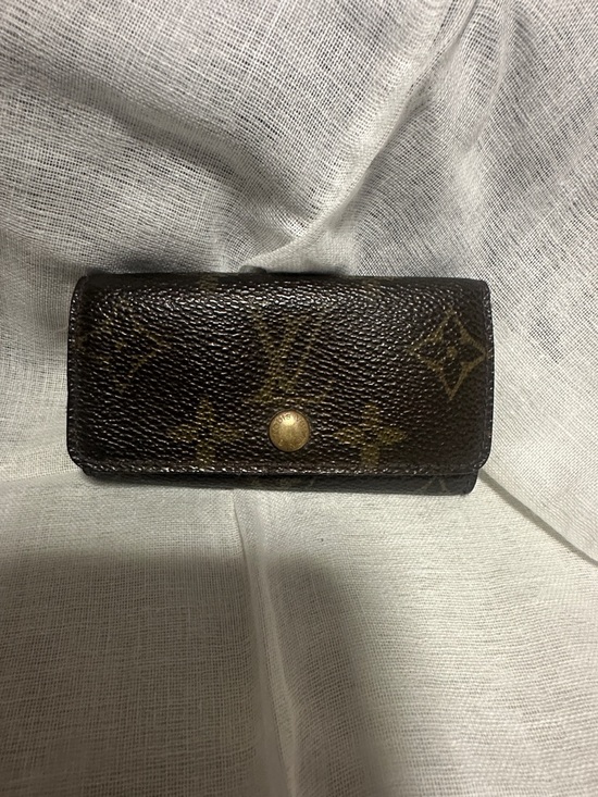 Louis Vuitton Accessories - Louis Vuitton Monogram Canvas Key & Card Holder Dark Brown w/Gold Hardware 💯%
